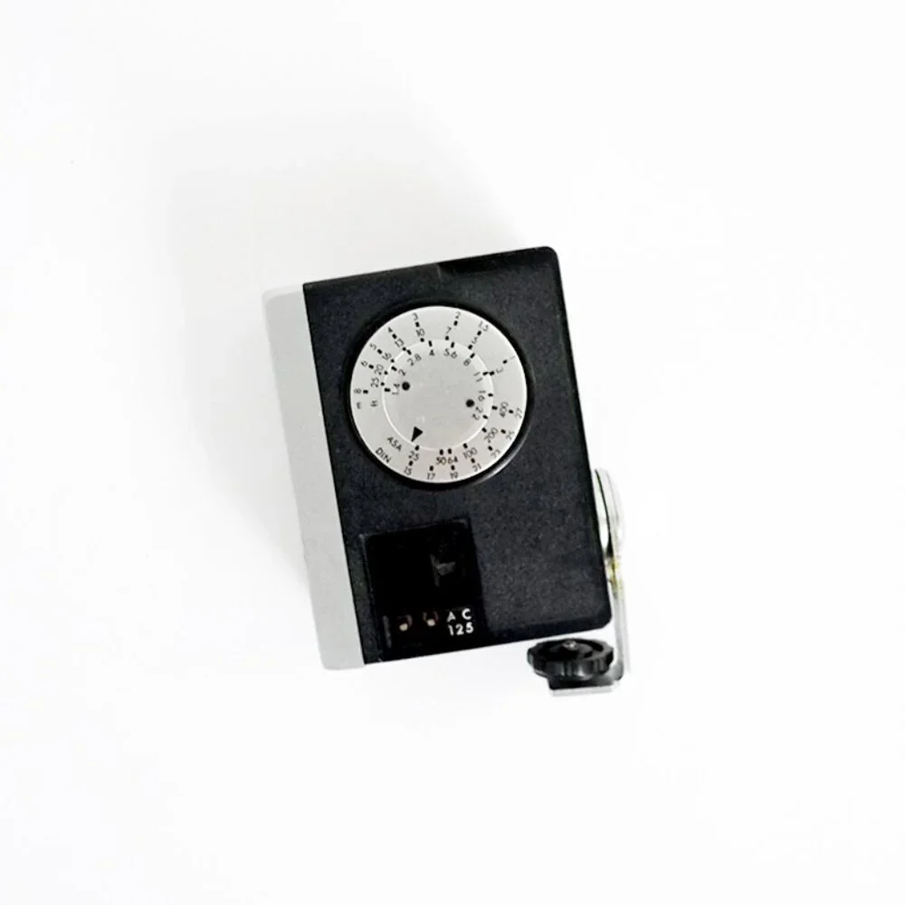 VINTAGE KAKO HI-BEAM II Camera Flash + Power Cord TESTED Japan For Parts